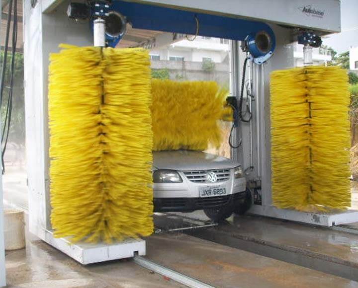 Auto car washing machine using yellow foam car wash brush